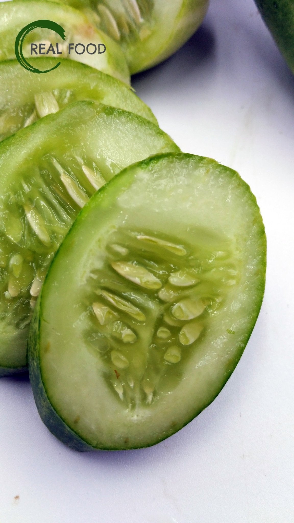 Cucumber, Small, organic 1 portion is ca. 250 g - Real - Food.shop