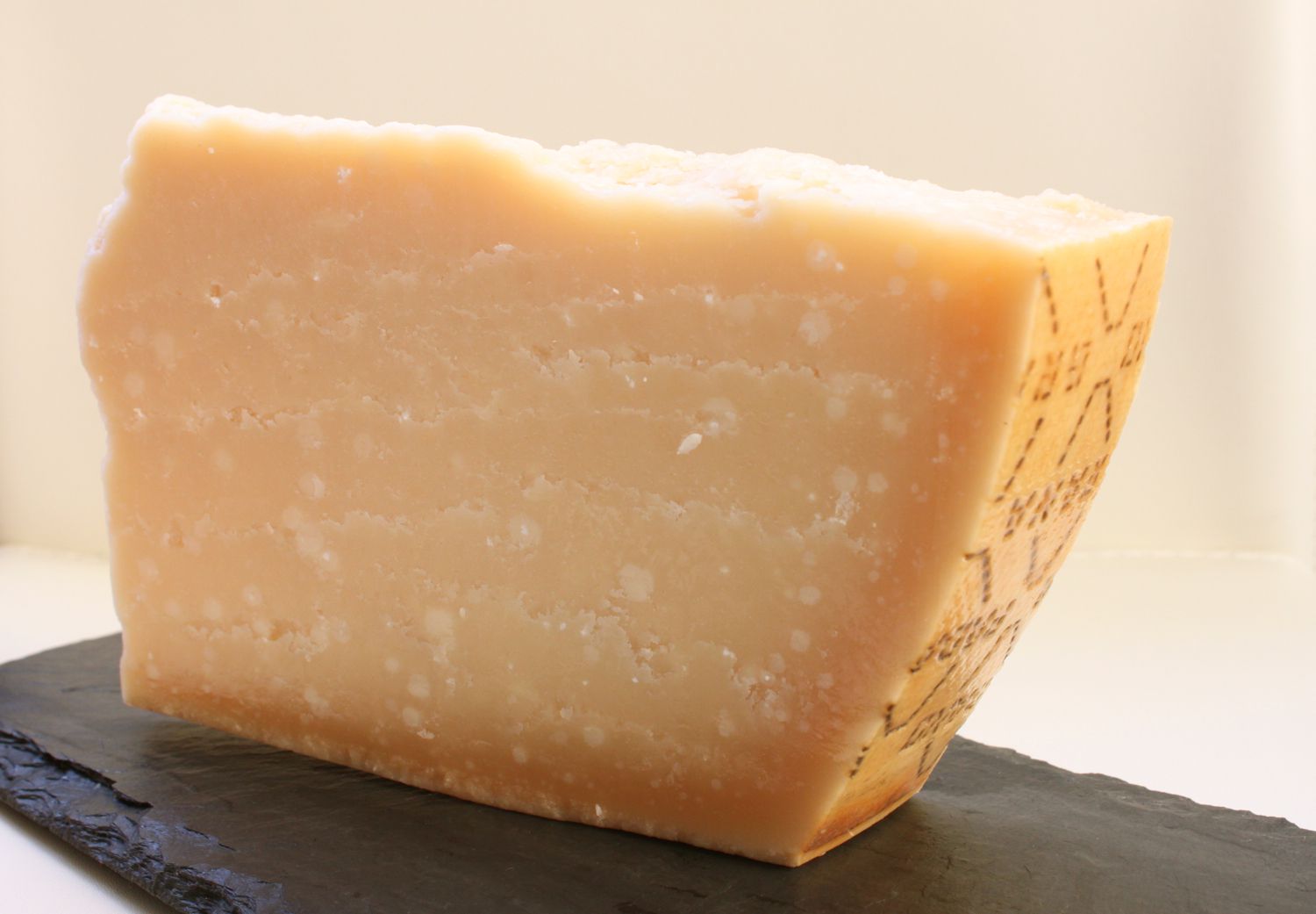 Grana Padano, Italian, 16 month old, 100 g - Real - Food.shop